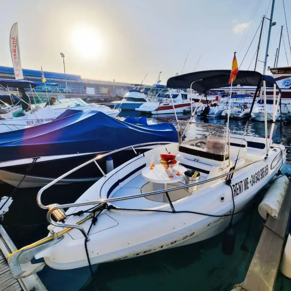 RENT A BOAT TENERIFE NO LICENSE